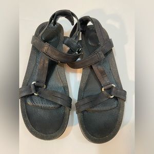 Teva Black Strappy leather wedge sandal Size 10